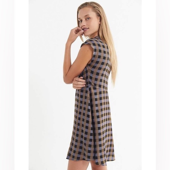 NWT- URBAN OUTFITTERS UO Nancy Short Sleeve Shirt Dress in Plaid - Picture 2 of 15